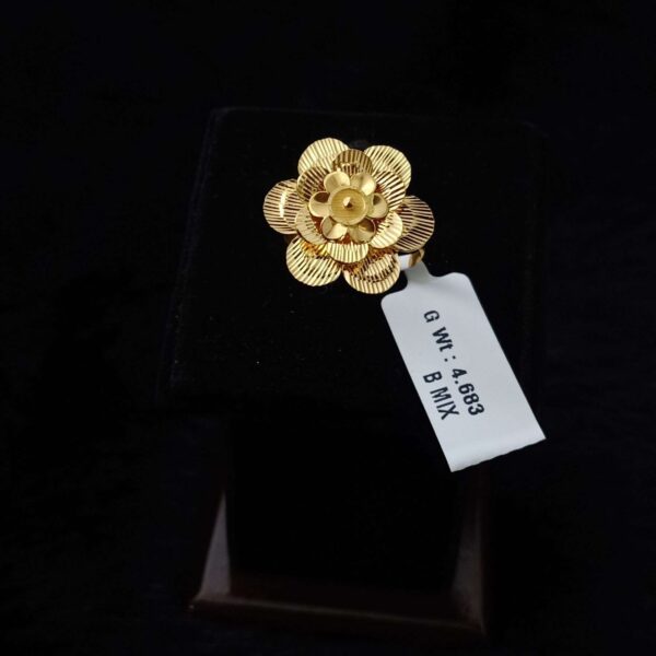 LADIES RING